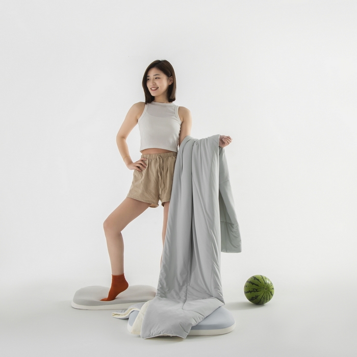 91家纺网 家纺一手货源 找家纺 佳居缘 2025新款锦氨冰川凉感冰菓裸感被 高级灰