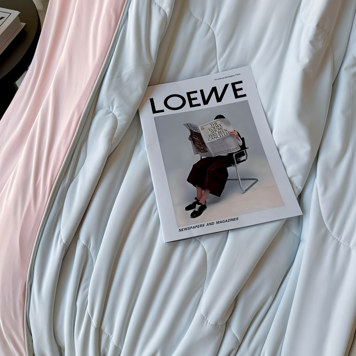 91家纺网 家纺一手货源 找家纺 兜米 2025夏季玻尿酸凉感冰皮被夏凉被空调被 浅蓝拼粉色