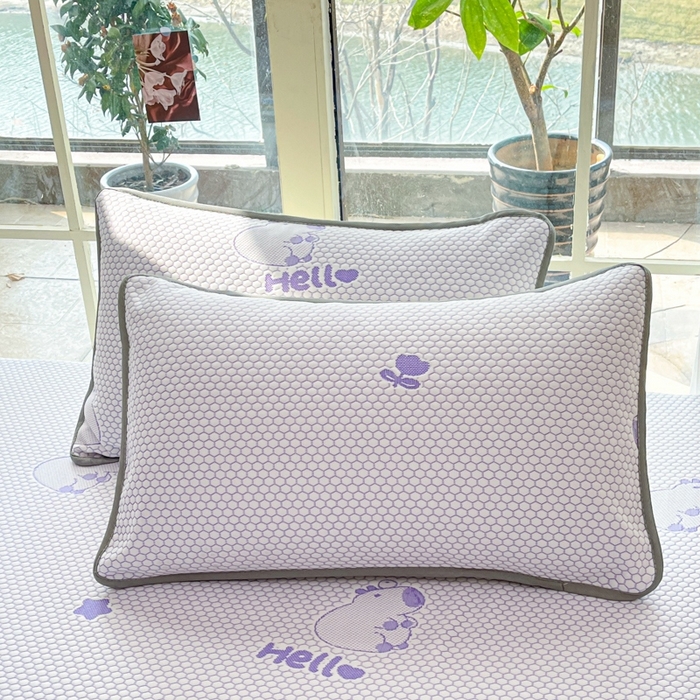 91家纺网 家纺一手货源 找家纺 卡伦2025新款冰丝豆豆凉席床席系列 卡皮巴拉-紫