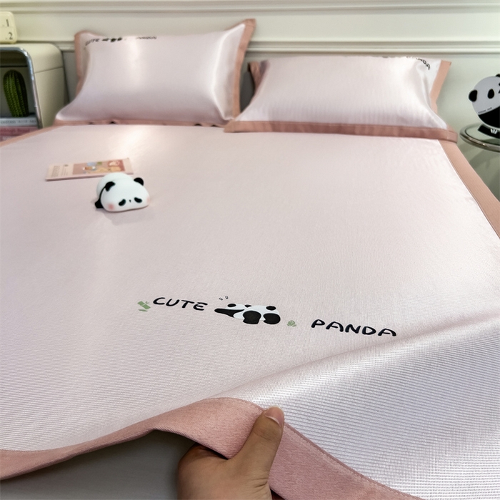 91家纺网 家纺一手货源 找家纺 （总）星座家纺 2025新款600D熊猫烫画冰丝凉席三件套