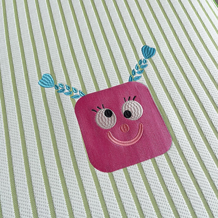 91家纺网 家纺一手货源 找家纺 炫拼  2025新款A类凉豆豆提花条纹卡通刺绣床笠席三件套 气泡女孩