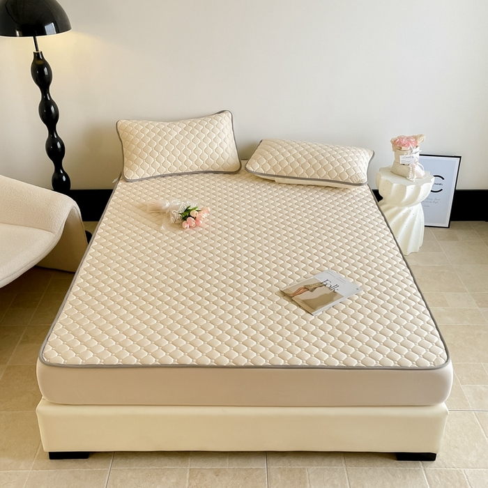 91家纺网 家纺一手货源 找家纺 2025新款加厚乳胶床笠款经典纯色夏被套件 方格-米杏