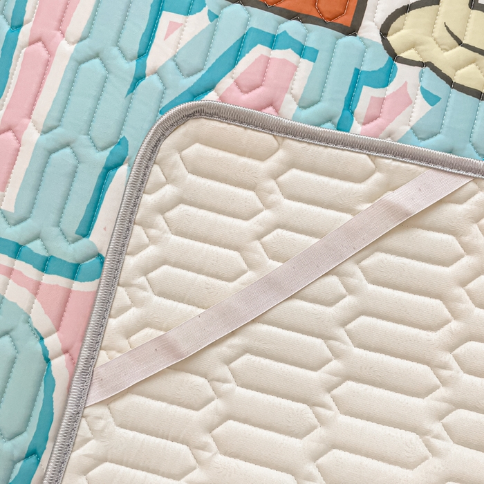 91家纺网 家纺一手货源 找家纺 金爱家 2025新款海绵宝宝乳胶凉席床席款凉席席子 床席款-爱喝海绵宝宝粉