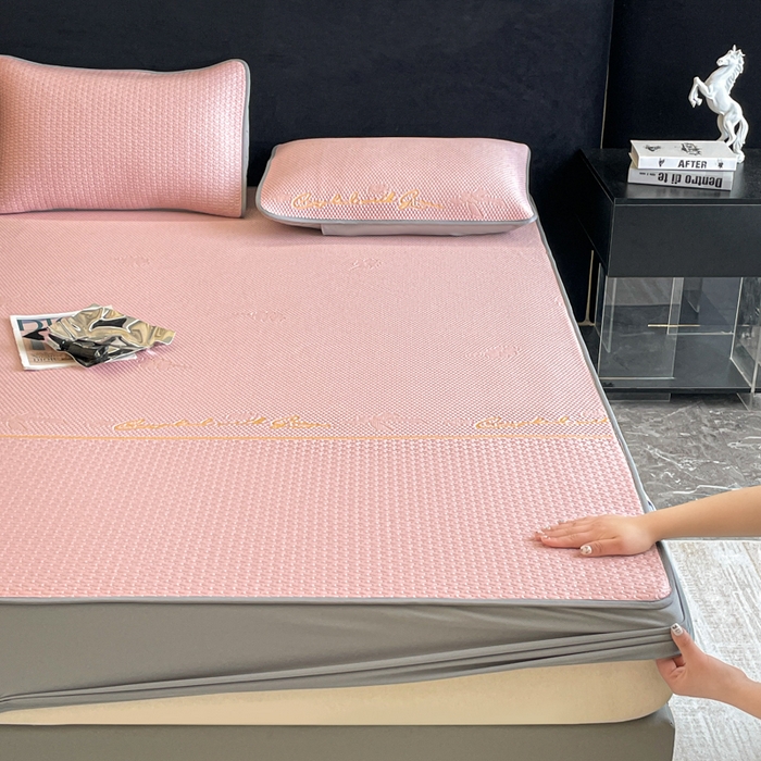 91家纺网 家纺一手货源 找家纺 （总）2025新款提花冰豆豆凉席床笠床席三件套幸运草系列