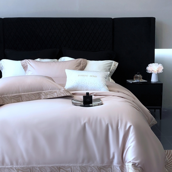 91家纺网 家纺一手货源 找家纺 馨蕊家居 2025新款100s高奢典藏简约全棉系列四件套-棉水漾 水漾-初夏粉