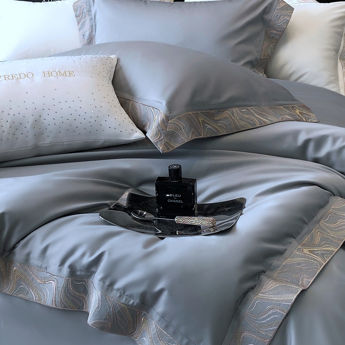 91家纺网 家纺一手货源 找家纺 馨蕊家居 2025新款100s高奢典藏简约全棉系列四件套-棉水漾 水漾-高级灰