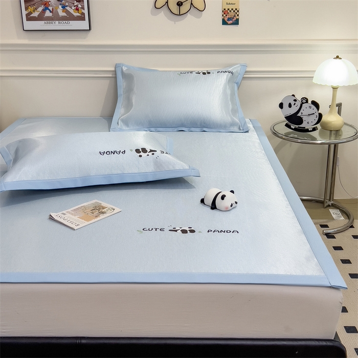 91家纺网 家纺一手货源 找家纺 星座家纺 2025新款600D熊猫烫画冰丝凉席三件套 清凉蓝