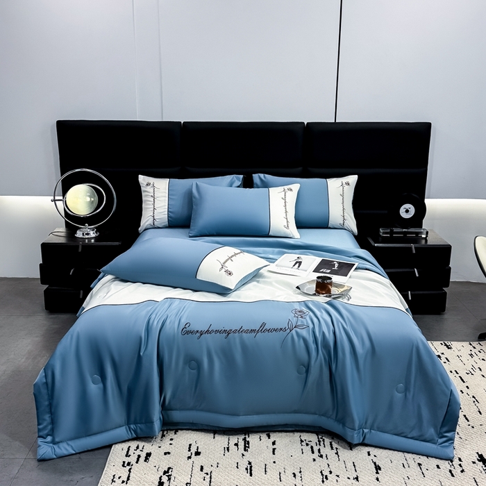 91家纺网 家纺一手货源 找家纺 （总）卡罗兰 2025新款水洗真丝夏凉被空调被拼接款手工包边浪漫花语系列