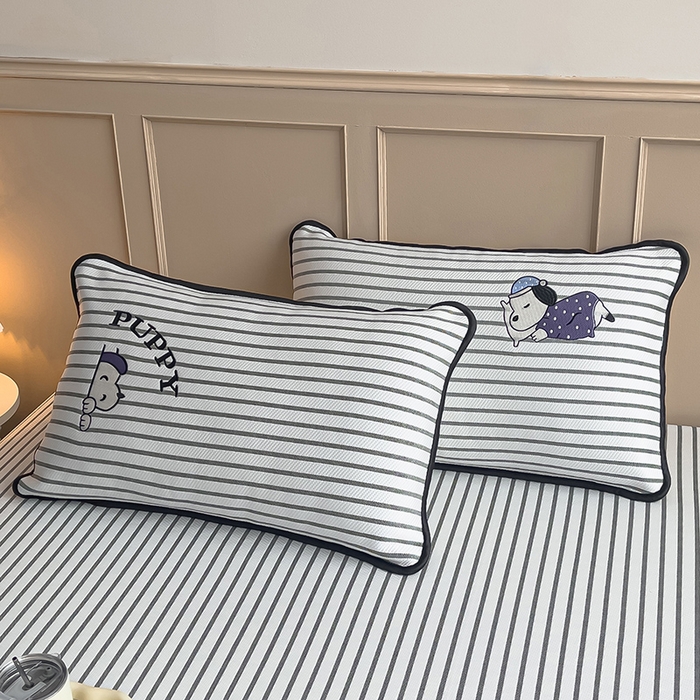 91家纺网 家纺一手货源 找家纺 炫拼  2025新款A类凉豆豆提花条纹卡通刺绣床笠席三件套 冰淇淋狗