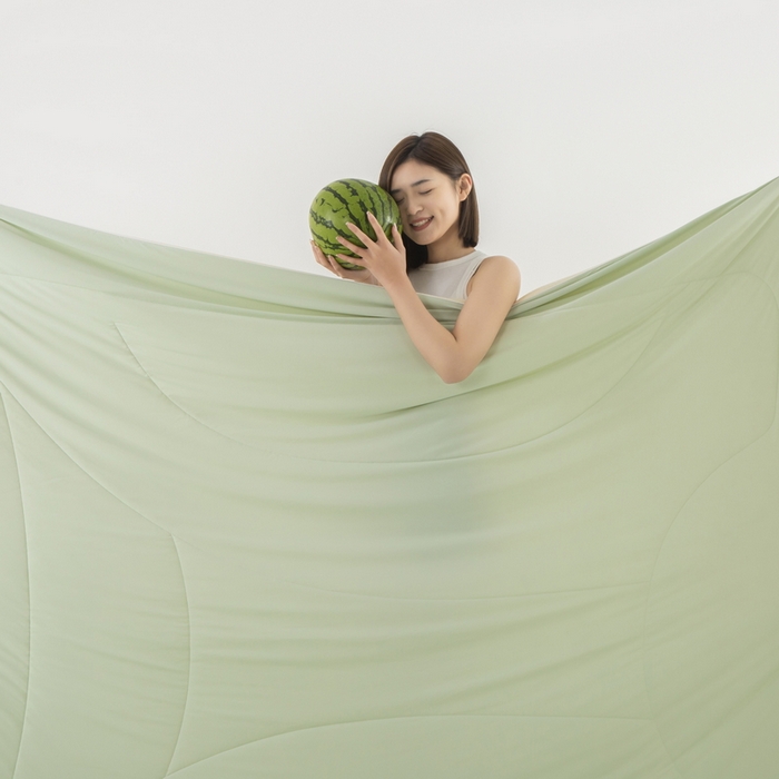 91家纺网 家纺一手货源 找家纺 锦禾穗 2025新款高克重双面锦氨凉感冰菓裸感被 豆蔻绿