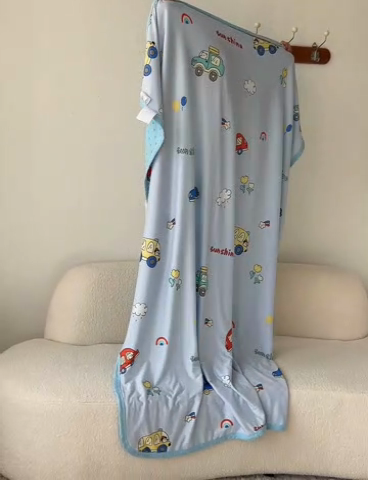 91家纺网 家纺一手货源 找家纺 艾佳宝贝 2025新款A类针织豆豆儿童多功能宿舍午睡安抚盖毯 汽车小纵队-盖毯