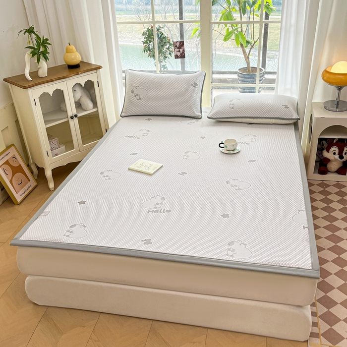 91家纺网 家纺一手货源 找家纺 卡伦2025新款冰丝豆豆凉席床席系列 卡皮巴拉-灰