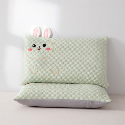 91家纺网 家纺一手货源 找家纺 2025新款凉豆豆立体儿童荞麦枕 兔子荞麦枕-果绿