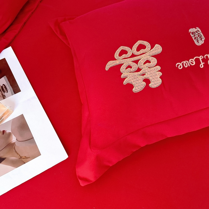 91家纺网 家纺一手货源 找家纺 2025新款100支150克双面长绒棉婚庆绣花四件套 幸福美满