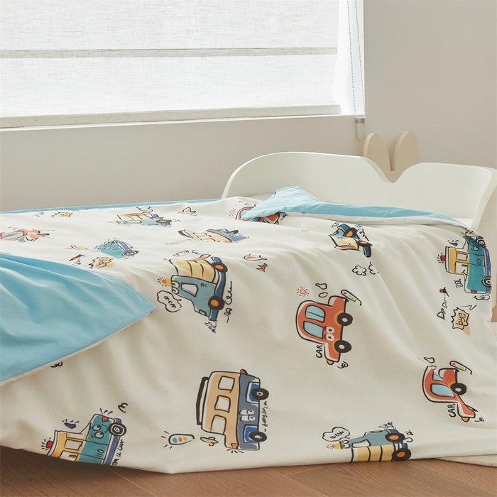 91家纺网 家纺一手货源 找家纺 艾佳宝贝 2025A类儿童全棉多功能单被套可拆式夏被四季被子 巴士汽车