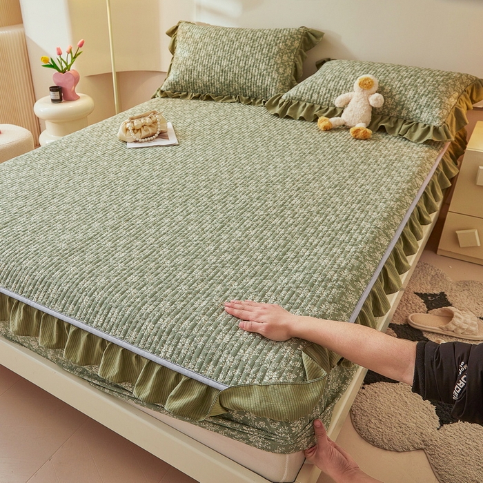 91家纺网 家纺一手货源 找家纺 （总）爱思凯家纺 2025新款花边-泡泡棉夹棉床笠