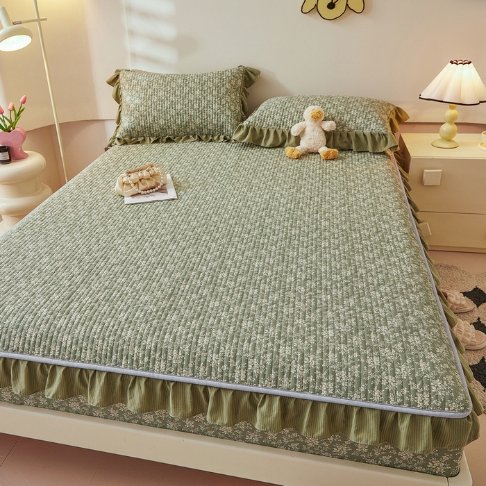 91家纺网 家纺一手货源 找家纺 （总）爱思凯家纺 2025新款花边-泡泡棉夹棉床笠