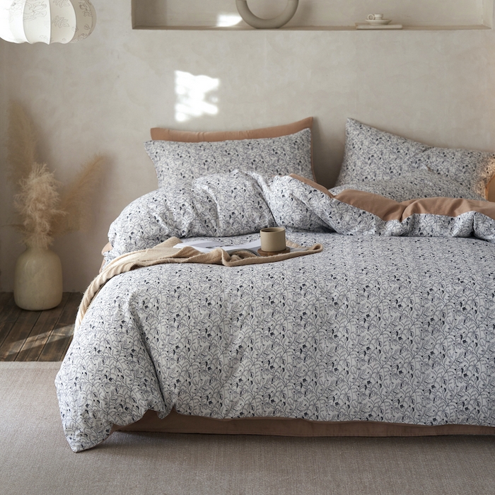 91家纺网 家纺一手货源 找家纺 千朵森 2025新款高品质ins风A类全棉纯棉双层纱四件套（泽塔斯） 泽塔斯-铃兰