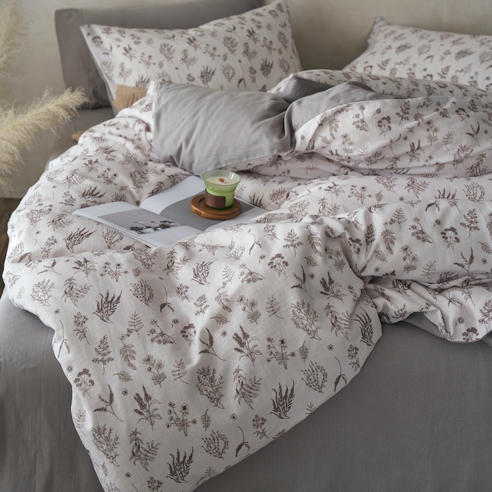 91家纺网 家纺一手货源 找家纺 千朵森 2025新款高品质ins风A类全棉纯棉双层纱四件套（泽塔斯） 泽塔斯-山野