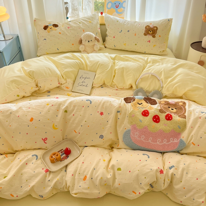 91家纺网 家纺一手货源 找家纺 （总）罗亿家纺 2025新款110g高克重云朵棉直播热款毛巾绣四件套(场景二）提供买家秀