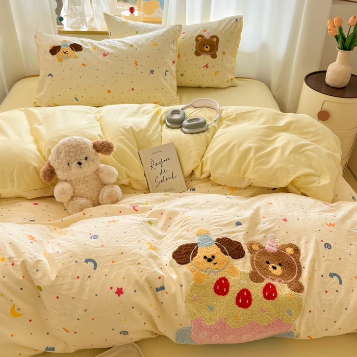 91家纺网 家纺一手货源 找家纺 （总）罗亿家纺 2025新款110g高克重云朵棉直播热款毛巾绣四件套(场景二）提供买家秀