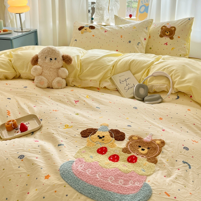 91家纺网 家纺一手货源 找家纺 （总）罗亿家纺 2025新款110g高克重云朵棉直播热款毛巾绣四件套(场景二）提供买家秀