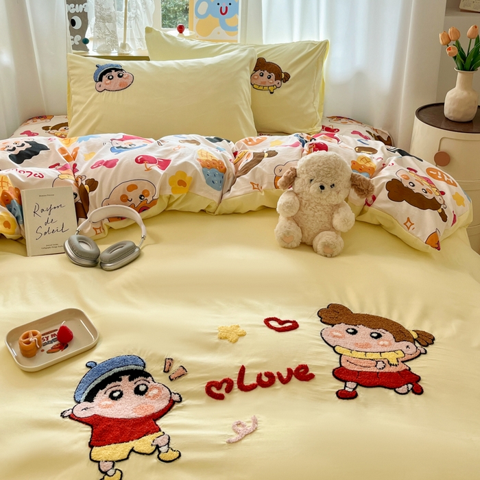 91家纺网 家纺一手货源 找家纺 罗亿家纺 2025新款110g高克重云朵棉直播热款毛巾绣四件套(场景二）提供买家秀 小新的爱情