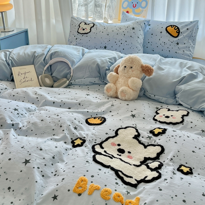 91家纺网 家纺一手货源 找家纺 罗亿家纺 2025新款110g高克重云朵棉直播热款毛巾绣四件套(场景二）提供买家秀 星空线条狗