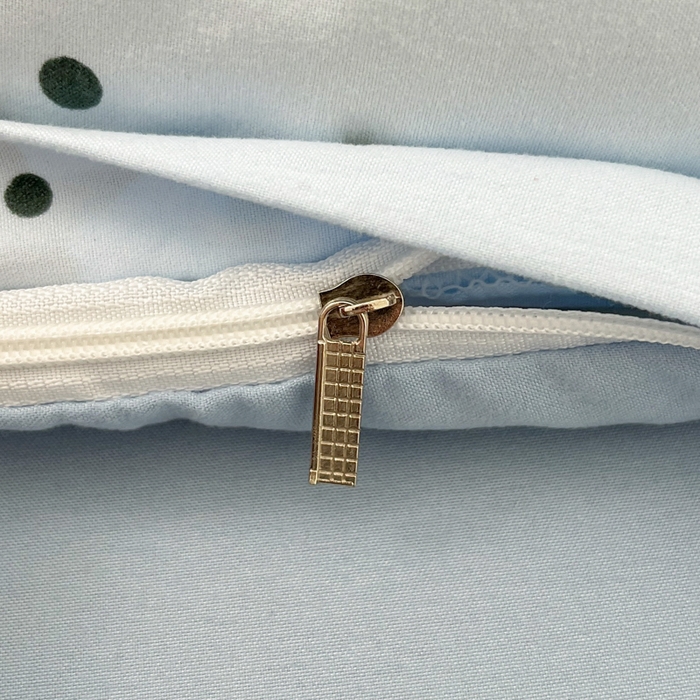 91家纺网 家纺一手货源 找家纺 罗亿家纺 2025新款110g高克重云朵棉直播热款毛巾绣四件套(场景二）提供买家秀 星空线条狗