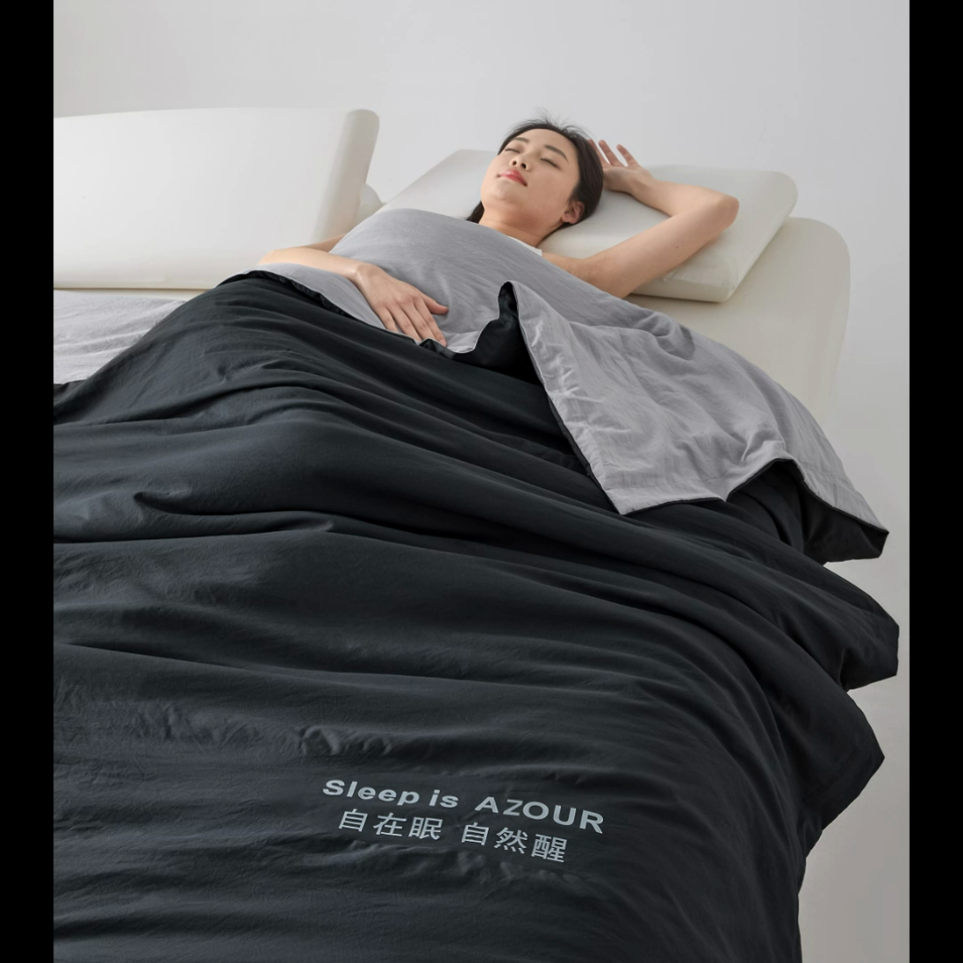 91家纺网 家纺一手货源 找家纺 闲鱼家纺 2025新款某朵同款深睡Pro夏被 自在眠  自然醒 深灰+浅灰