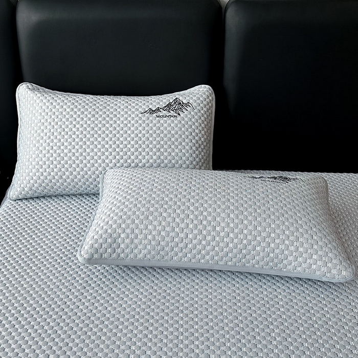 91家纺网 家纺一手货源 找家纺 澳梵家居 2025新款PE中分子A类凉感豆豆刺绣软凉席 冰川-深灰