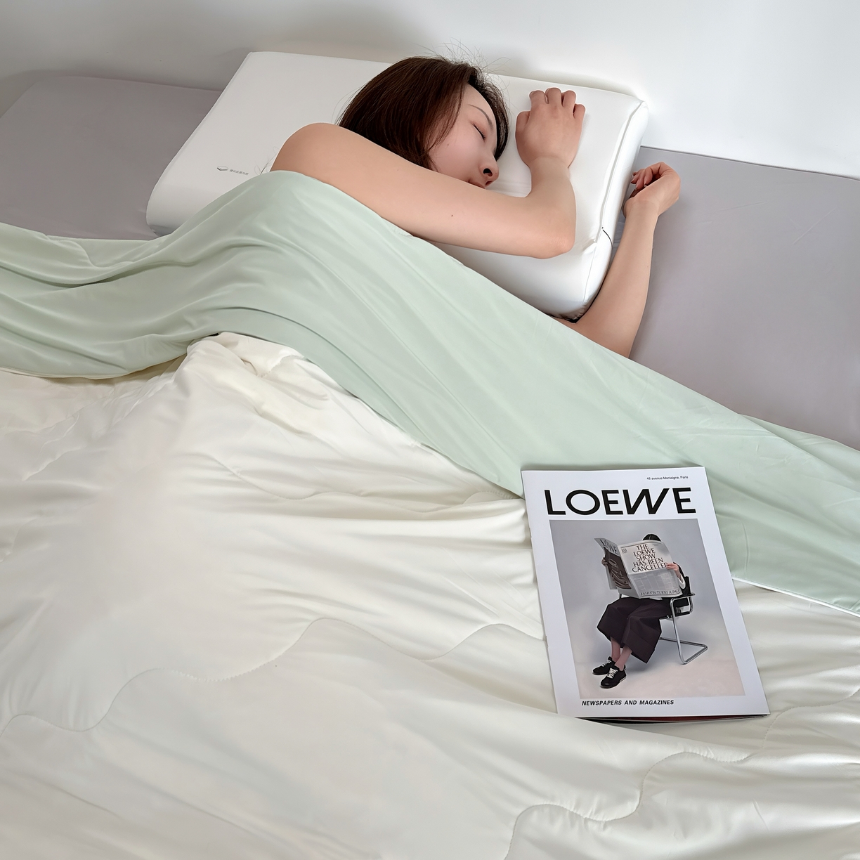 91家纺网 家纺一手货源 找家纺 兜米 2025夏季玻尿酸凉感冰皮被夏凉被空调被 米黄拼海青