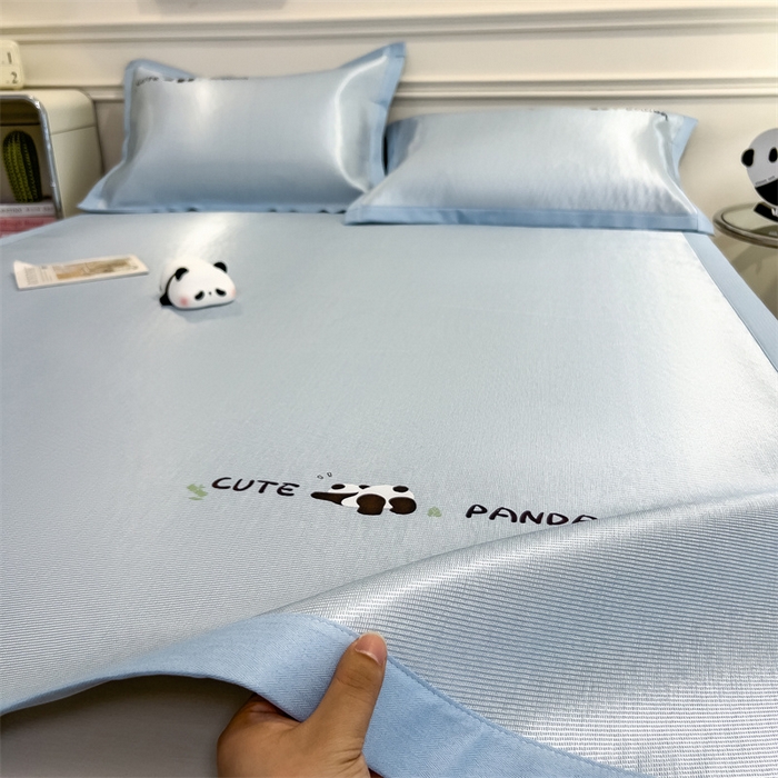 91家纺网 家纺一手货源 找家纺 星座家纺 2025新款600D熊猫烫画冰丝凉席三件套 清凉蓝