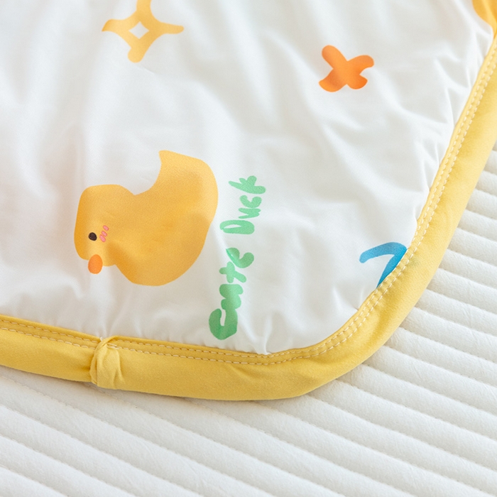 91家纺网 家纺一手货源 找家纺 艾佳宝贝 2025春夏新款A类凉感丝儿童糖果抗菌夏被 库乐鸭