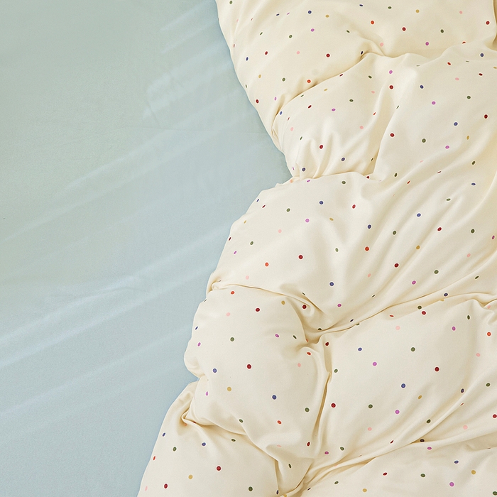 91家纺网 家纺一手货源 找家纺 蕾诺家纺 2025新款直播新款A类有氧提花云纱棉圆角吊边工艺四件套学生三件套 绿波点