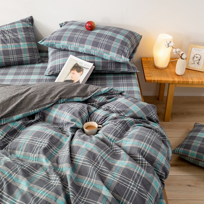 91家纺网 家纺一手货源 找家纺 2025新款A类色织水洗棉单被套 灰绿格