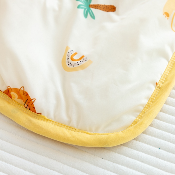 91家纺网 家纺一手货源 找家纺 艾佳宝贝 2025春夏新款A类凉感丝儿童糖果抗菌夏被 丛林萌狮