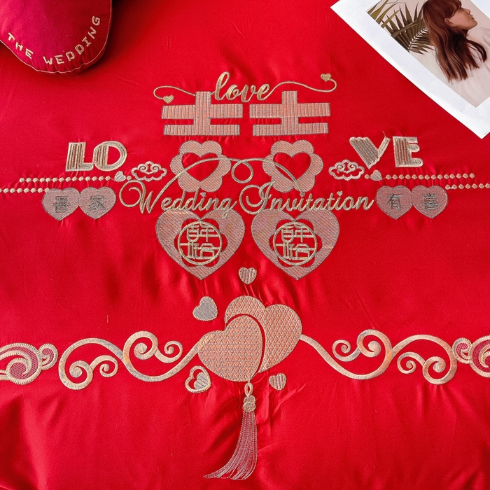 91家纺网 家纺一手货源 找家纺 2025新款100支150克双面长绒棉婚庆绣花四件套 吾家有喜