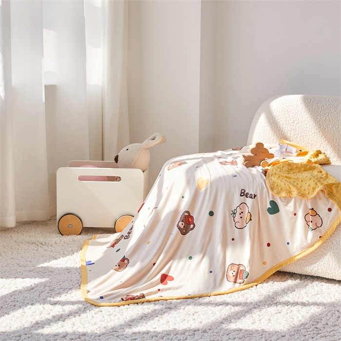 91家纺网 家纺一手货源 找家纺 艾佳宝贝 2025新款A类针织豆豆儿童多功能宿舍午睡安抚盖毯 爱心波点熊-盖毯