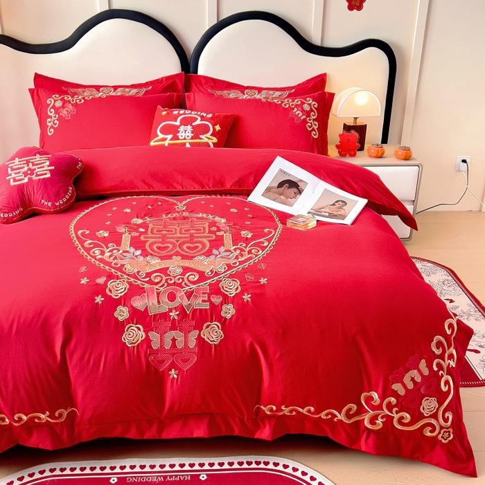 91家纺网 家纺一手货源 找家纺 2025新款100支150克双面长绒棉婚庆绣花四件套 喜韵佳缘