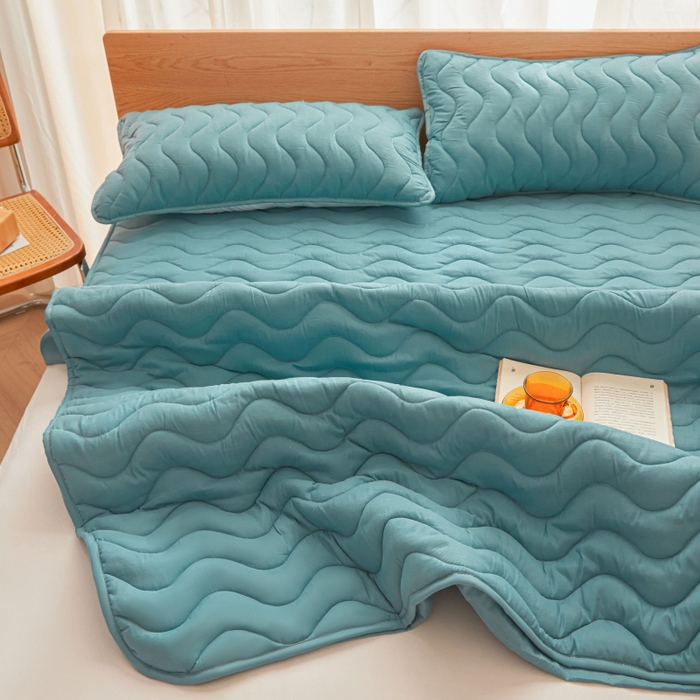 91家纺网 家纺一手货源 找家纺 初心家纺 2025新款原棉防水夹棉窗帘床护罩单件席梦思保护套防水床罩 蓝