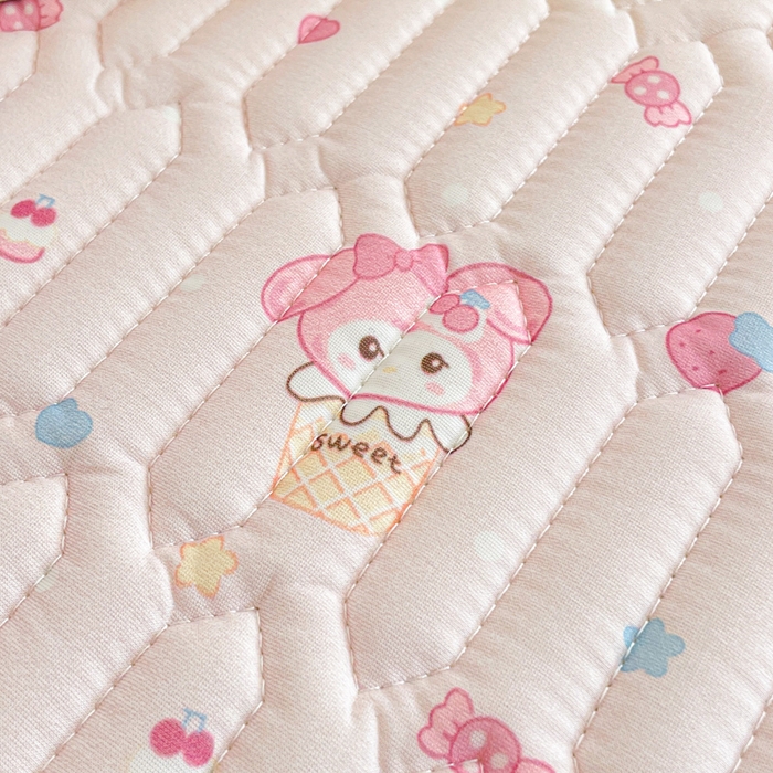 91家纺网 家纺一手货源 找家纺 贝扬思家纺 2025新款亲肤舒适可爱乳胶凉席席子系列 猫咪豆豆