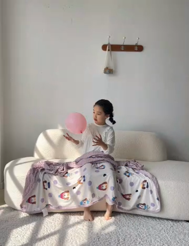 91家纺网 家纺一手货源 找家纺 艾佳宝贝 2025新款A类针织豆豆儿童多功能宿舍午睡安抚盖毯 晚安 小狗-盖毯