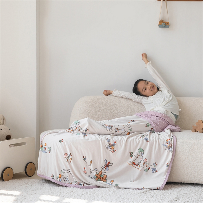 91家纺网 家纺一手货源 找家纺 艾佳宝贝 2025新款A类针织豆豆儿童多功能宿舍午睡安抚盖毯 兔兔的生日-盖毯