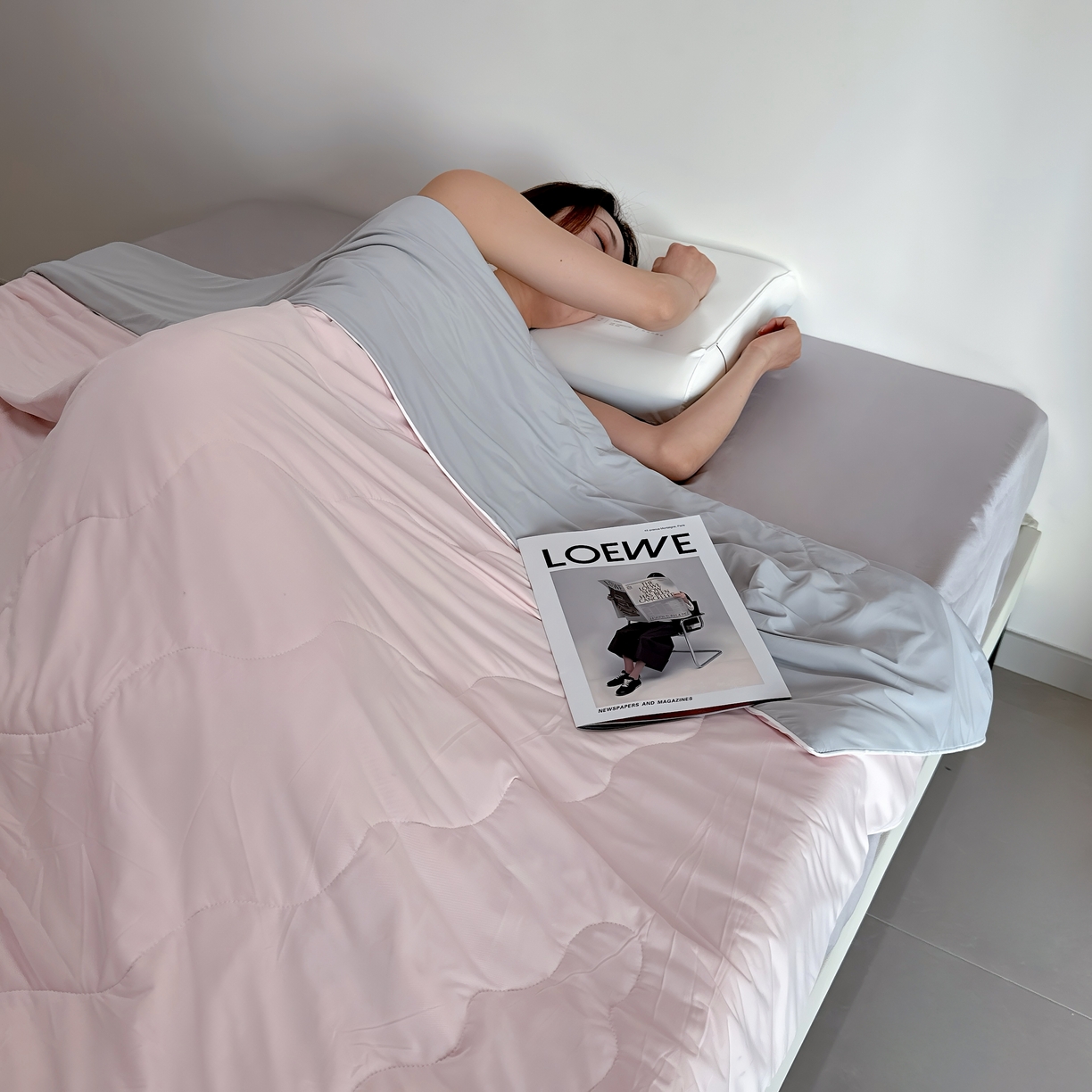 91家纺网 家纺一手货源 找家纺 兜米 2025夏季玻尿酸凉感冰皮被夏凉被空调被 粉色拼灰色