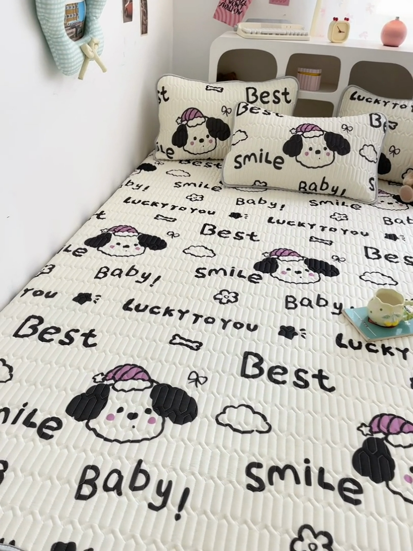 91家纺网 家纺一手货源 找家纺 贝扬思家纺 2025新款亲肤舒适可爱乳胶凉席席子系列 漫画狗仔