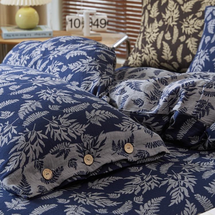 91家纺网 家纺一手货源 找家纺 2025新款全棉色织双层纱纽扣款四件套 扶苏-深兰