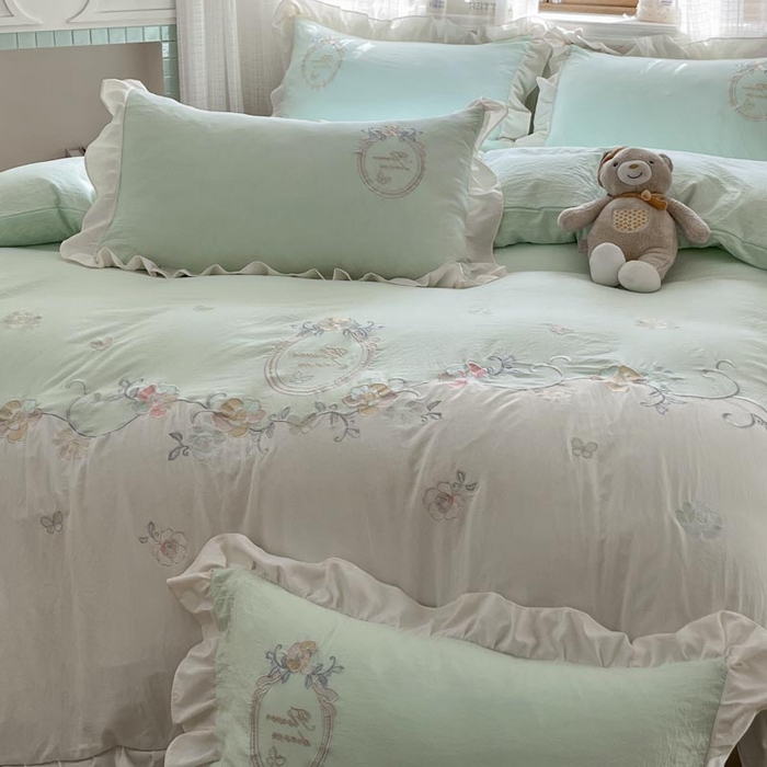 91家纺网 家纺一手货源 找家纺 ab家纺2025新款全棉水洗棉绣花四件套-夏莉儿 夏莉儿-水绿