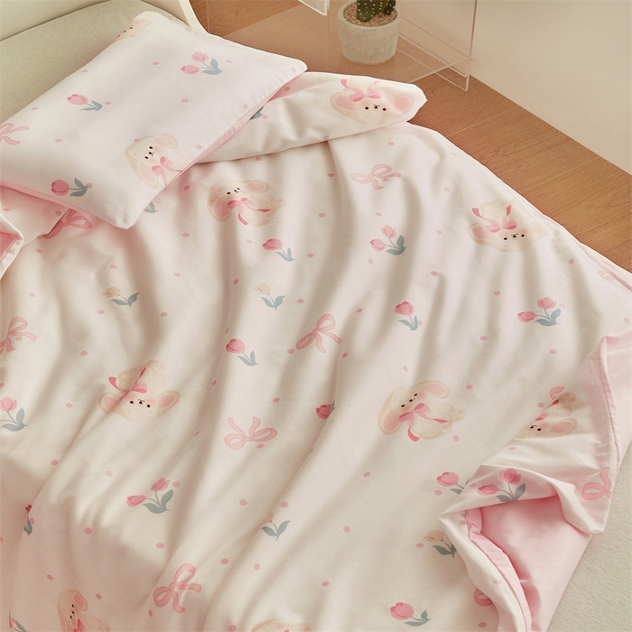 91家纺网 家纺一手货源 找家纺 艾佳宝贝 2025A类儿童全棉多功能单被套可拆式夏被四季被子 小香兔