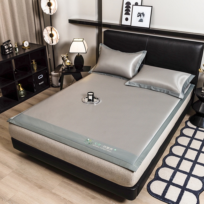 91家纺网 家纺一手货源 找家纺 全季家居 2025新款5A加厚加密艾草碳光席冰丝席 床席-浅灰